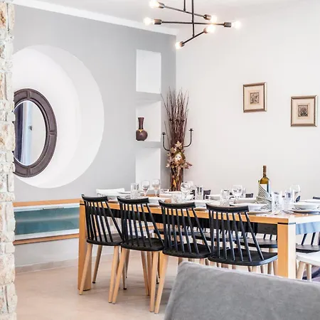 Leisurenest Villa *