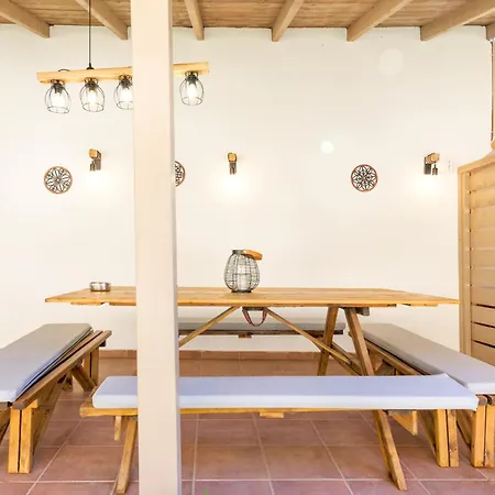 Leisurenest Пефкохори